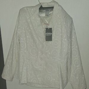 Monroe & Main Women's White Eyelet Scalloped Blazer